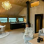 Renovated With Views Over Breimsvatnet Semesterbostad