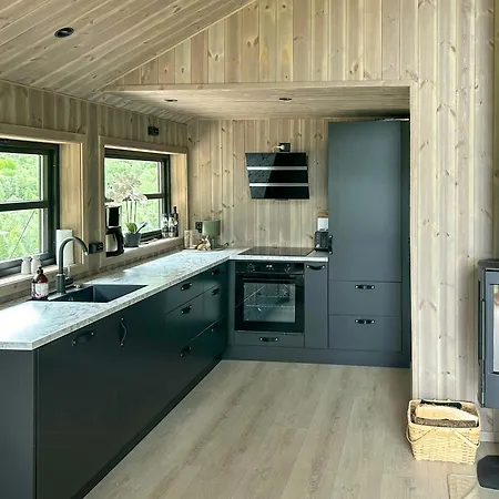 Renovated With Views Over Breimsvatnet Klakegg