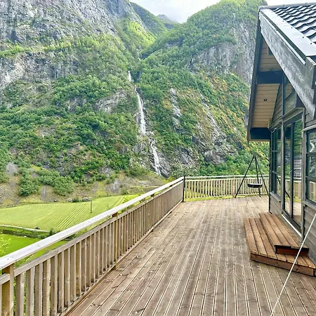 Renovated With Views Over Breimsvatnet Klakegg