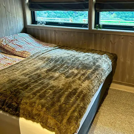Renovated With Views Over Breimsvatnet Casa de Férias *